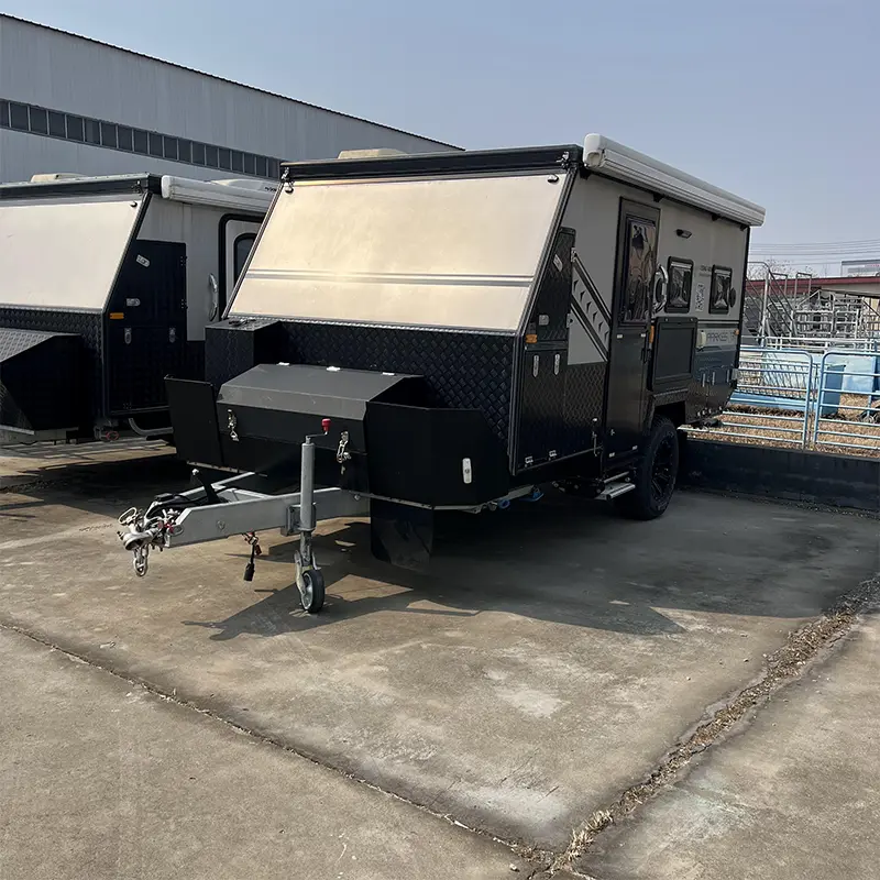 مقطورة تخييم كلاسيكية RV